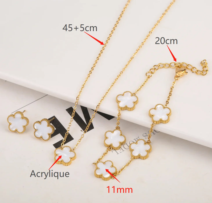Clover Charm Bracelet
